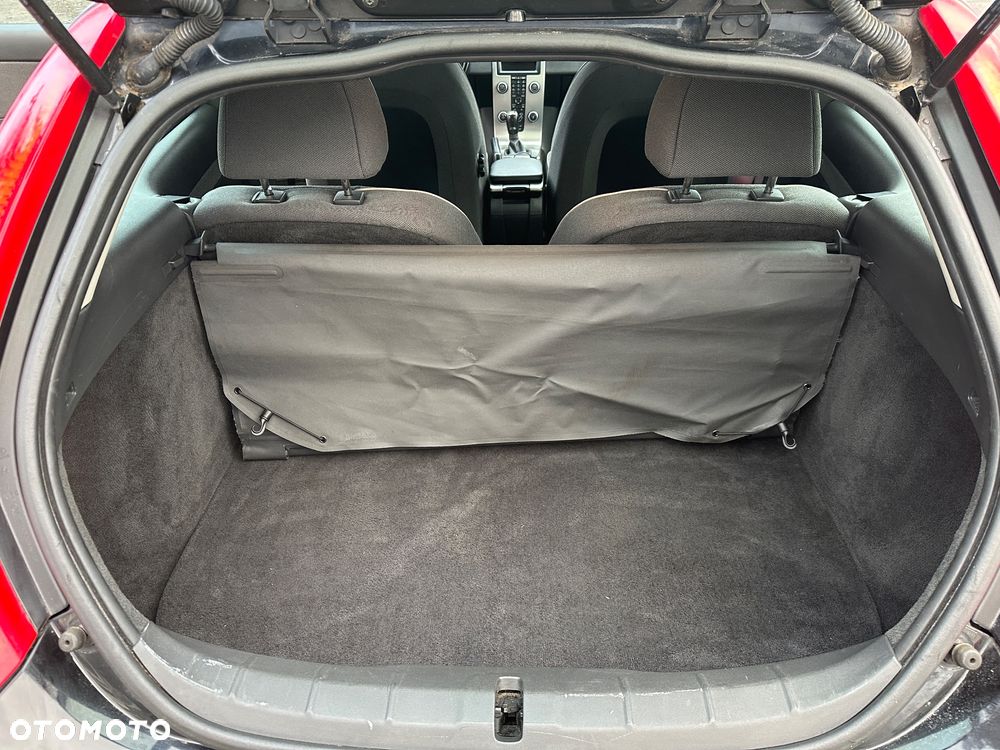 Volvo C30 1.6 Momentum - 32