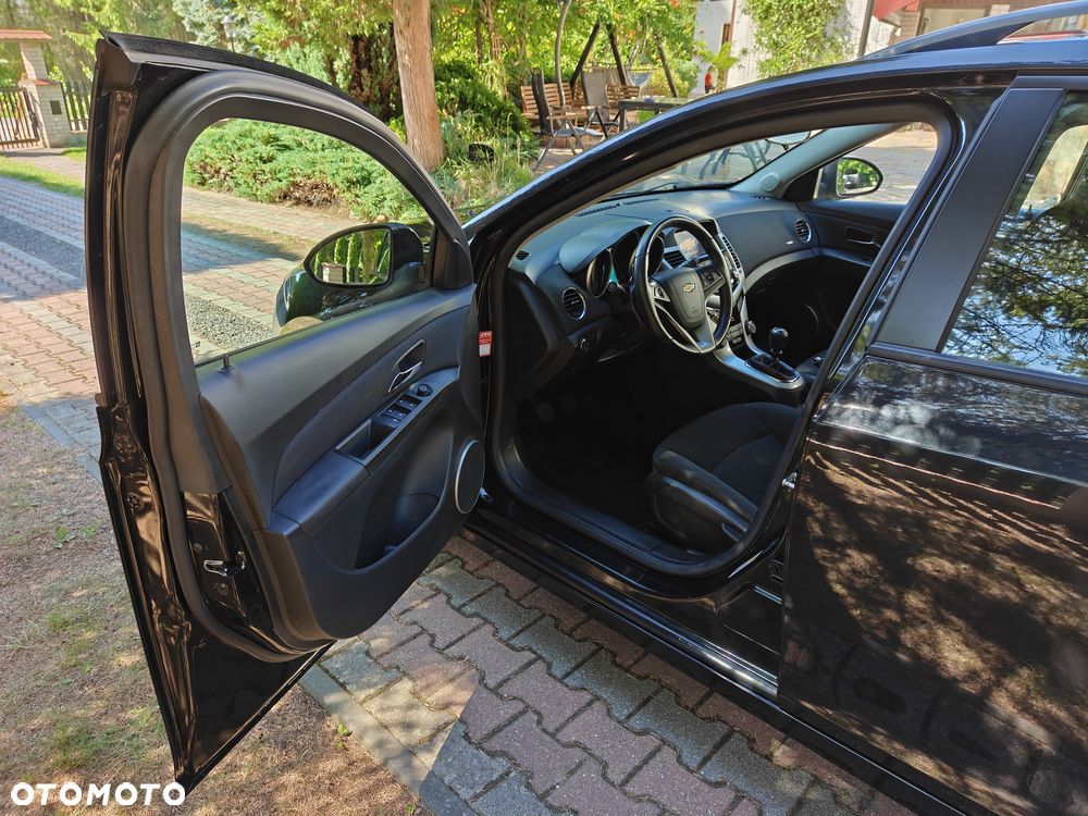Chevrolet Cruze - 11