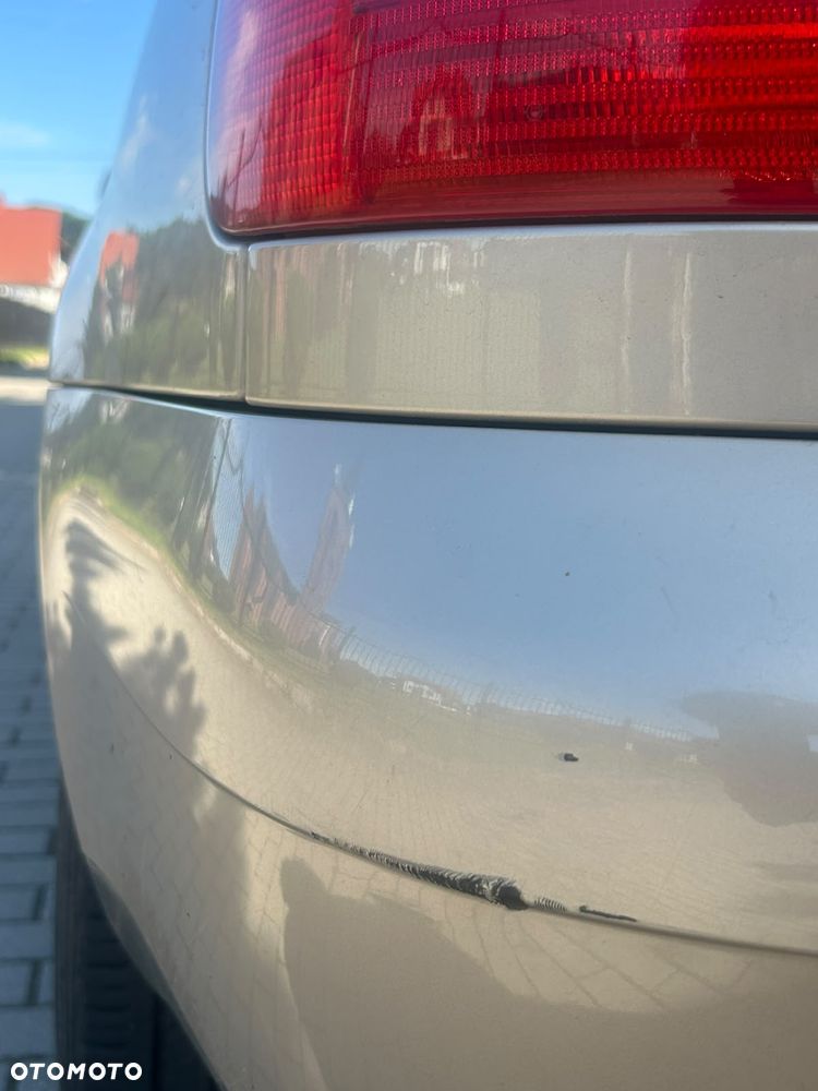 Audi A4 Limousine - 9
