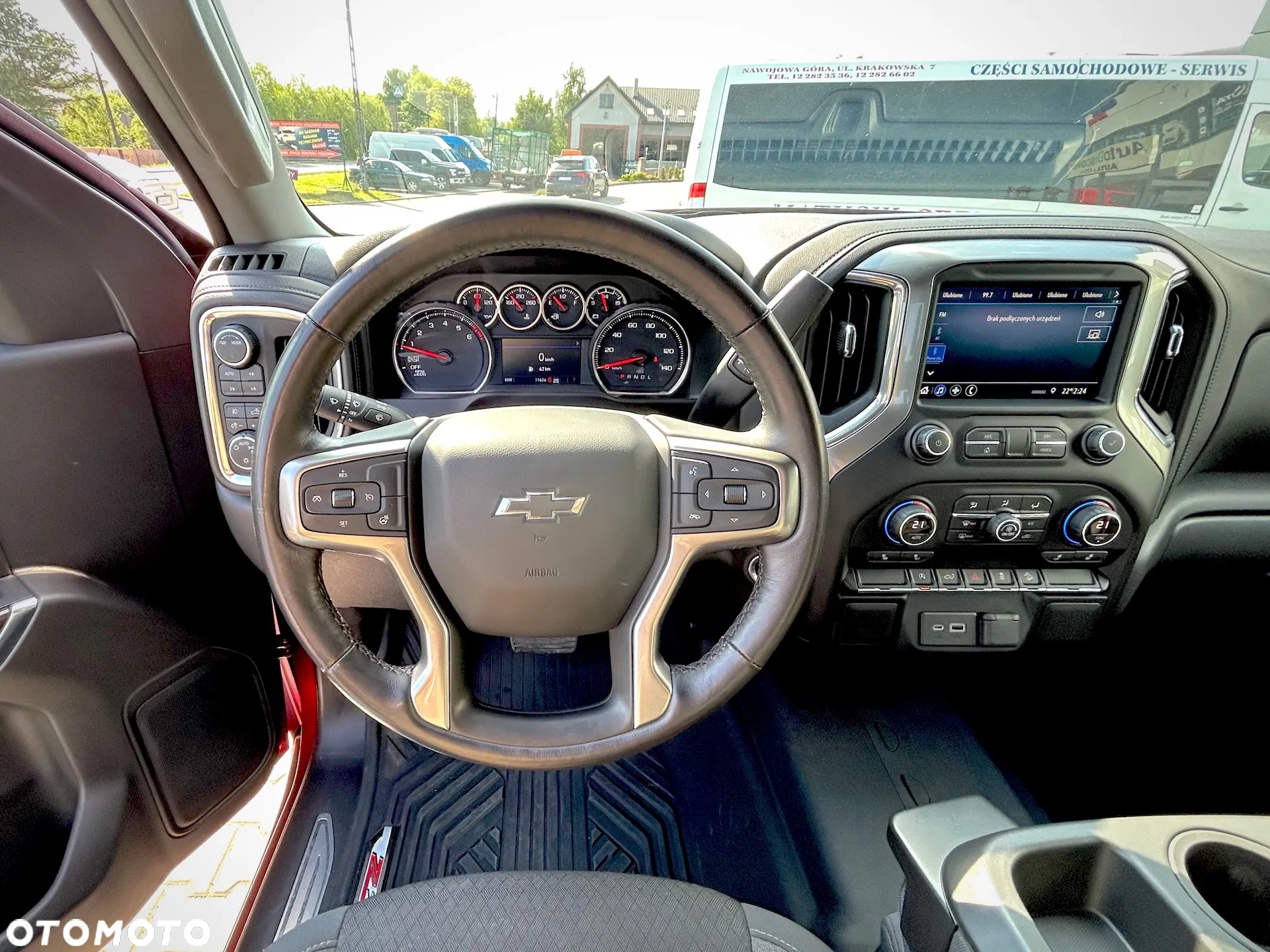 Chevrolet Silverado - 18