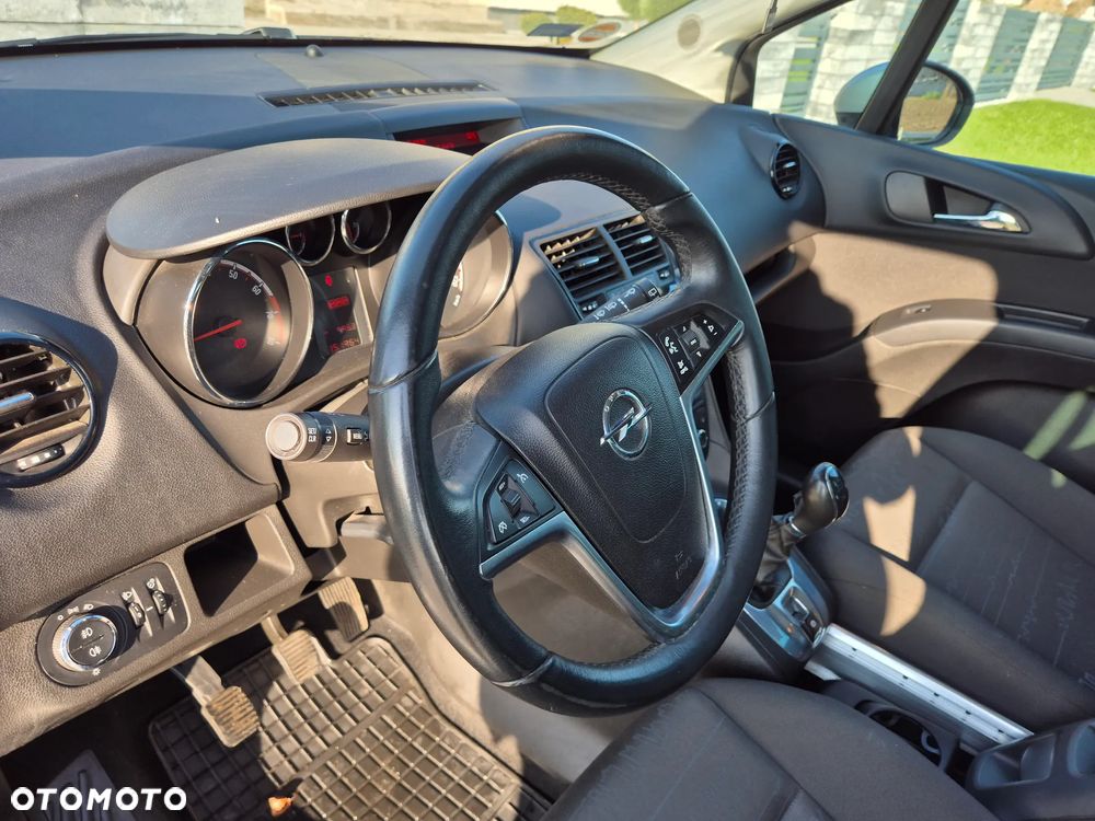 Opel Meriva - 10