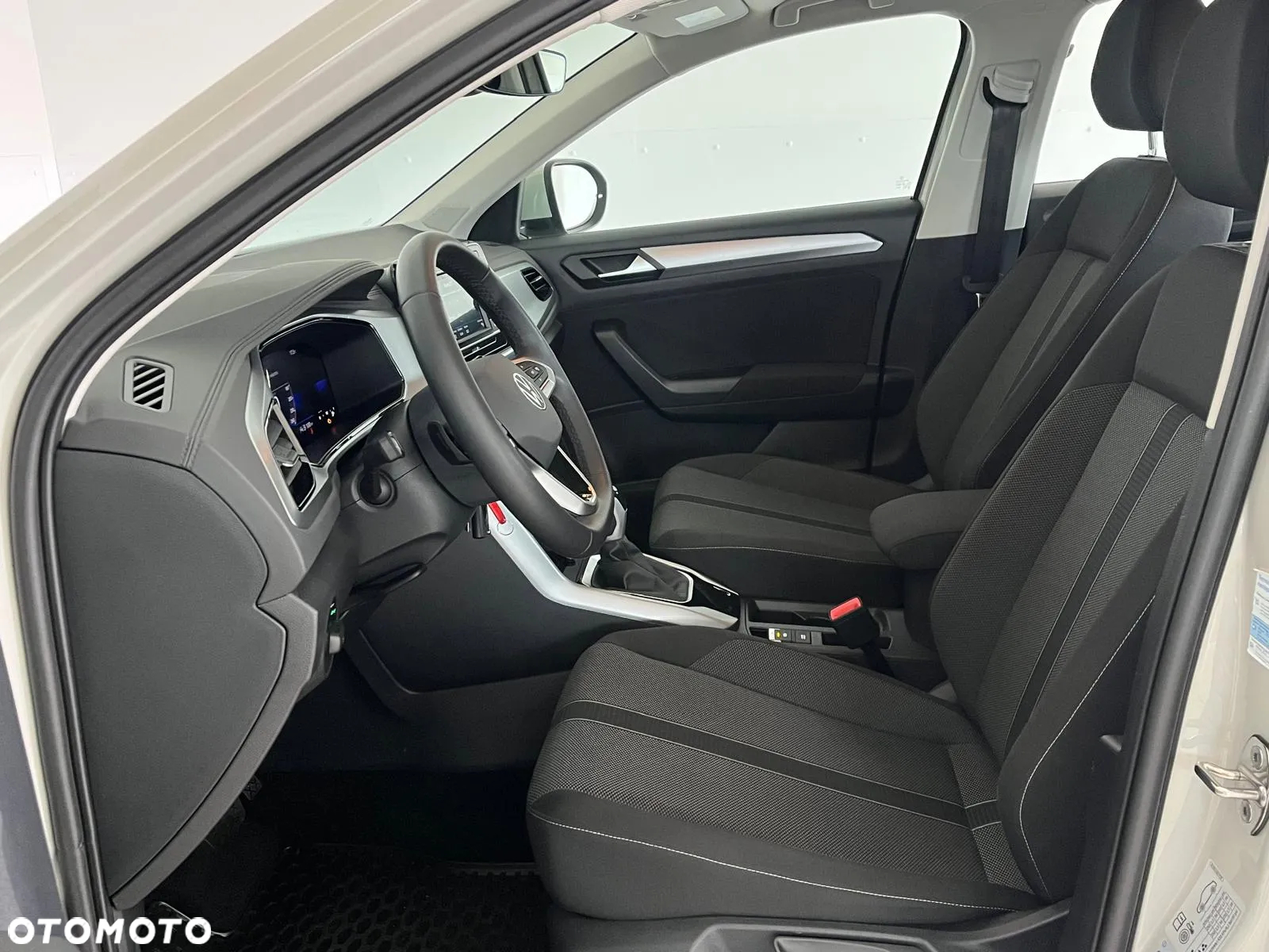 Volkswagen T-Roc 1.5 TSI Life DSG - 17