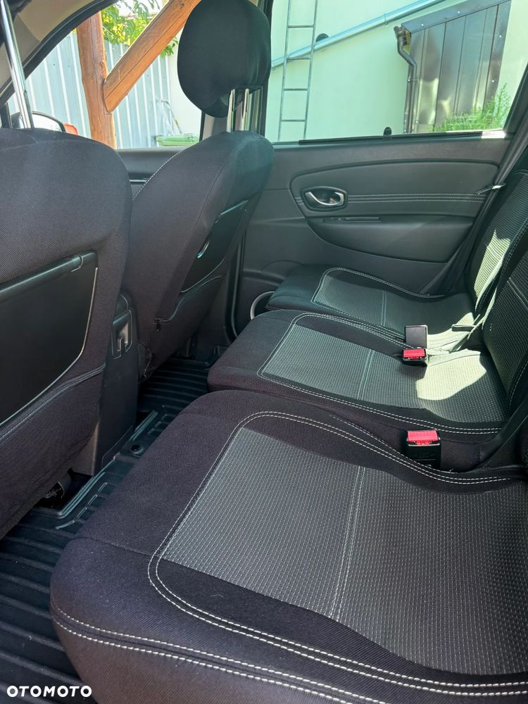 Renault Scenic TCe 130 Luxe - 21