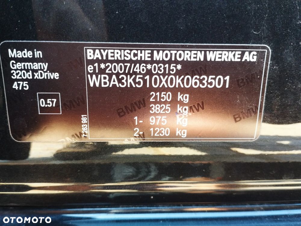 BMW Seria 3 320d xDrive - 9