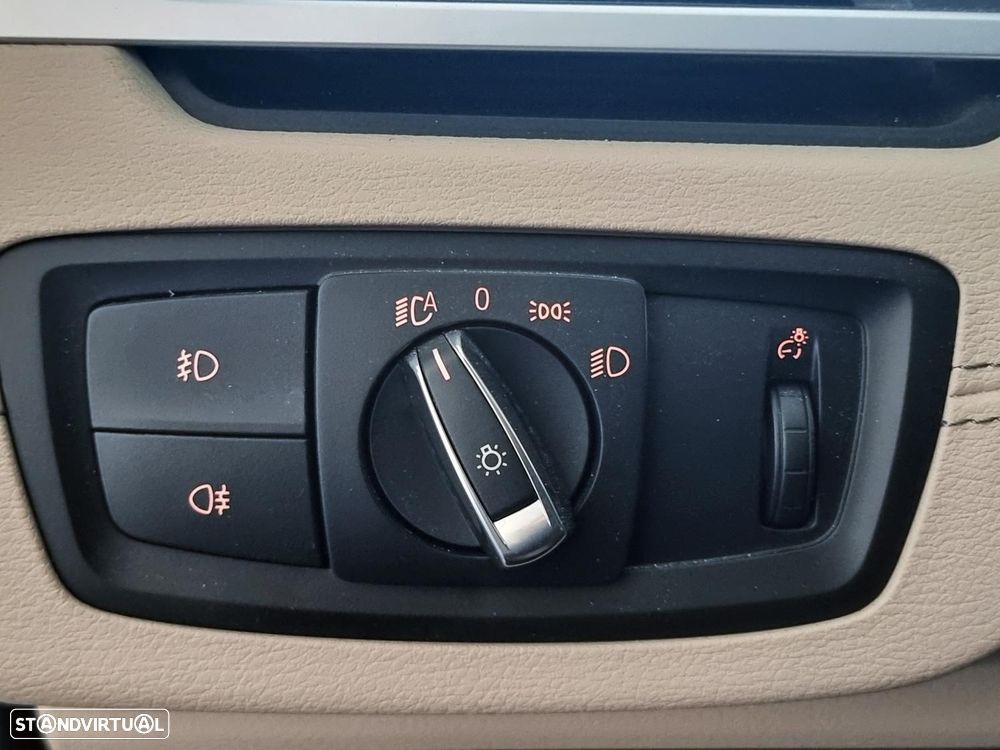 BMW X1 25 e xDrive xLine - 27