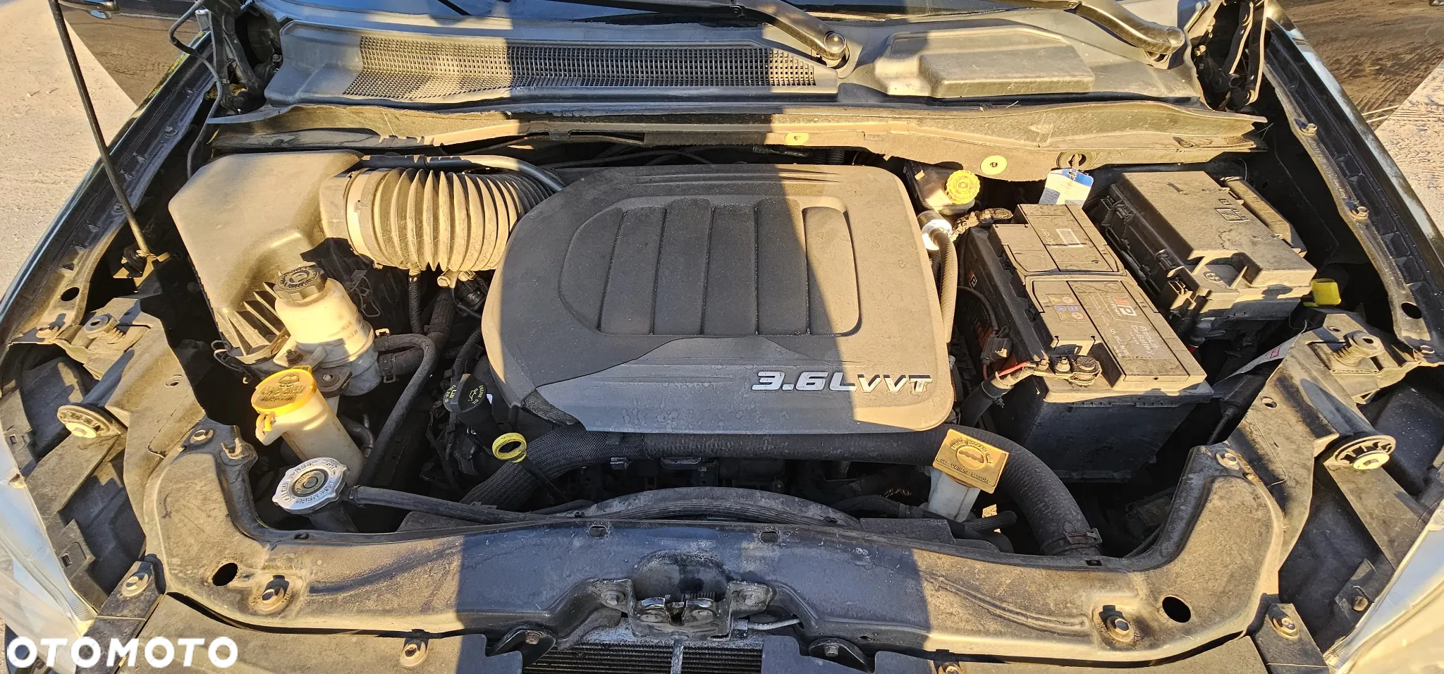 Chrysler Town & Country 3.6 Limited - 13