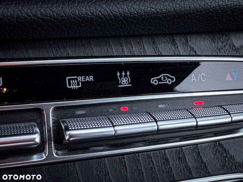 Mercedes-Benz Klasa E 300 de 9G-TRONIC AMG Line - 32