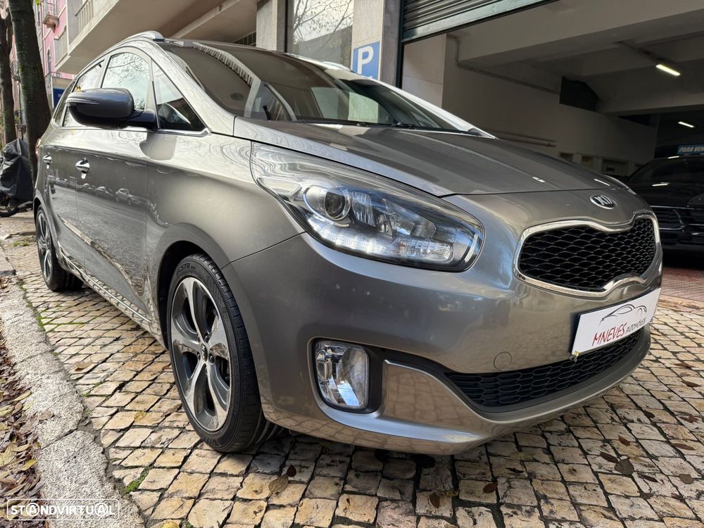 Kia Carens 1.7 CRDi ISG TX - 9