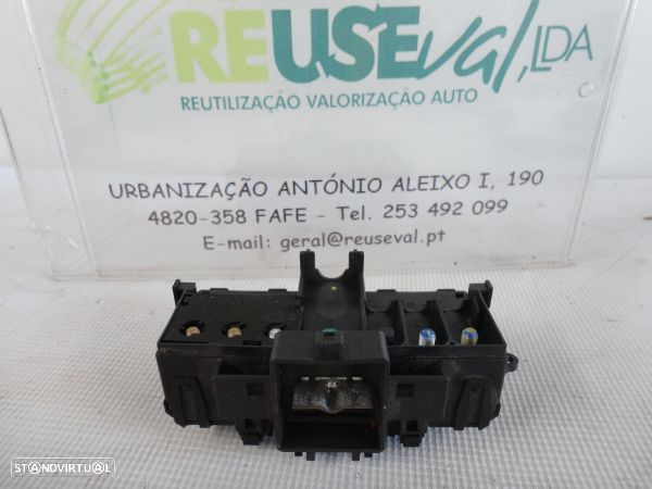 Caixa De Junção/Terminal Bateria Mercedes-Benz C-Class (W203) - 1