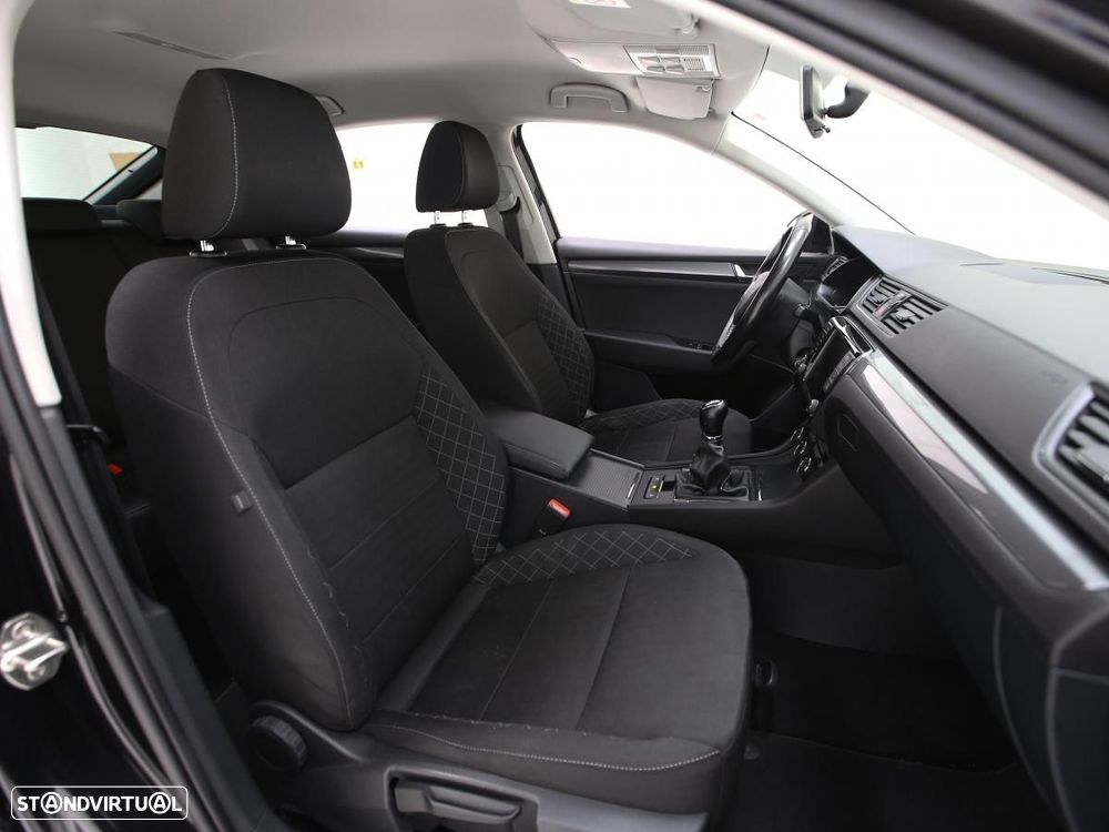 Skoda Superb 1.6 TDI Active - 10