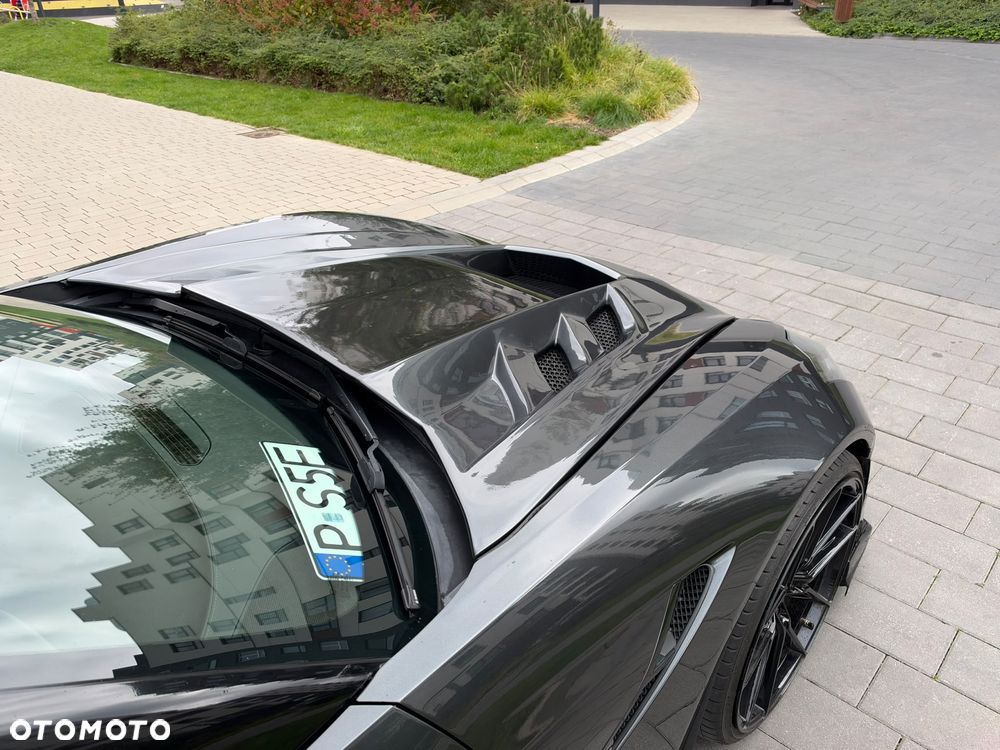 Chevrolet Corvette - 19
