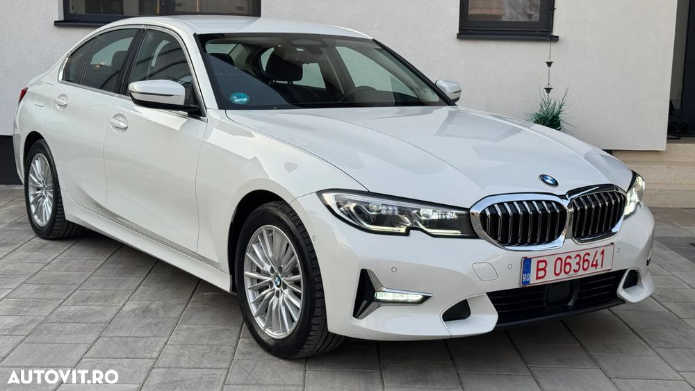BMW Seria 3 330e Aut. Luxury Line - 12