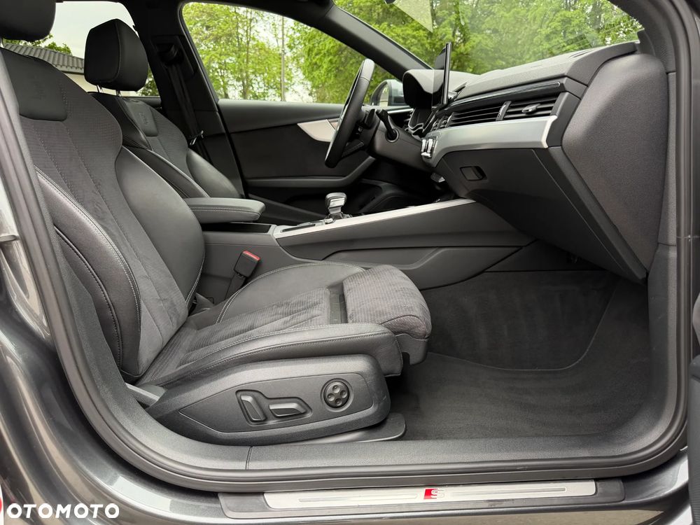 Audi A4 Avant 35 TDI mHEV S Line S tronic - 26