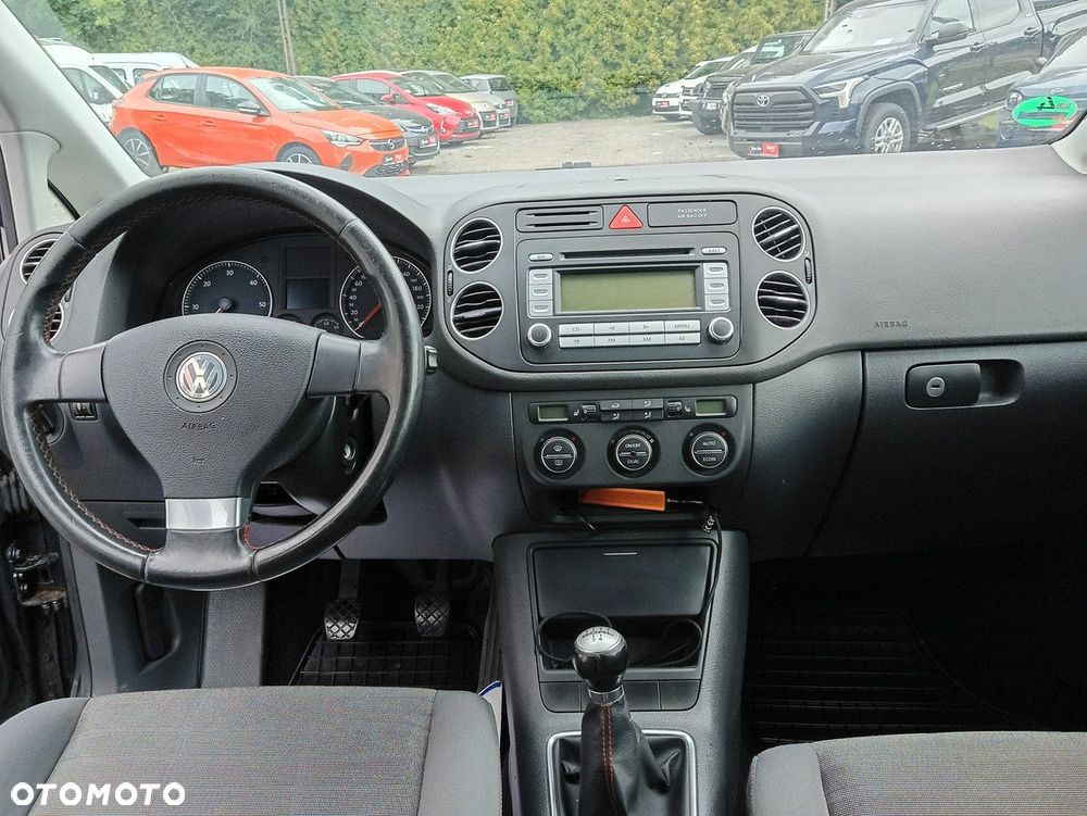 Volkswagen Golf Plus - 12