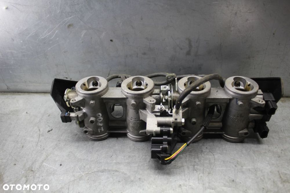 Kawasaki Z 800 Przepustnica przepustnice wtryski wtrysk - 1