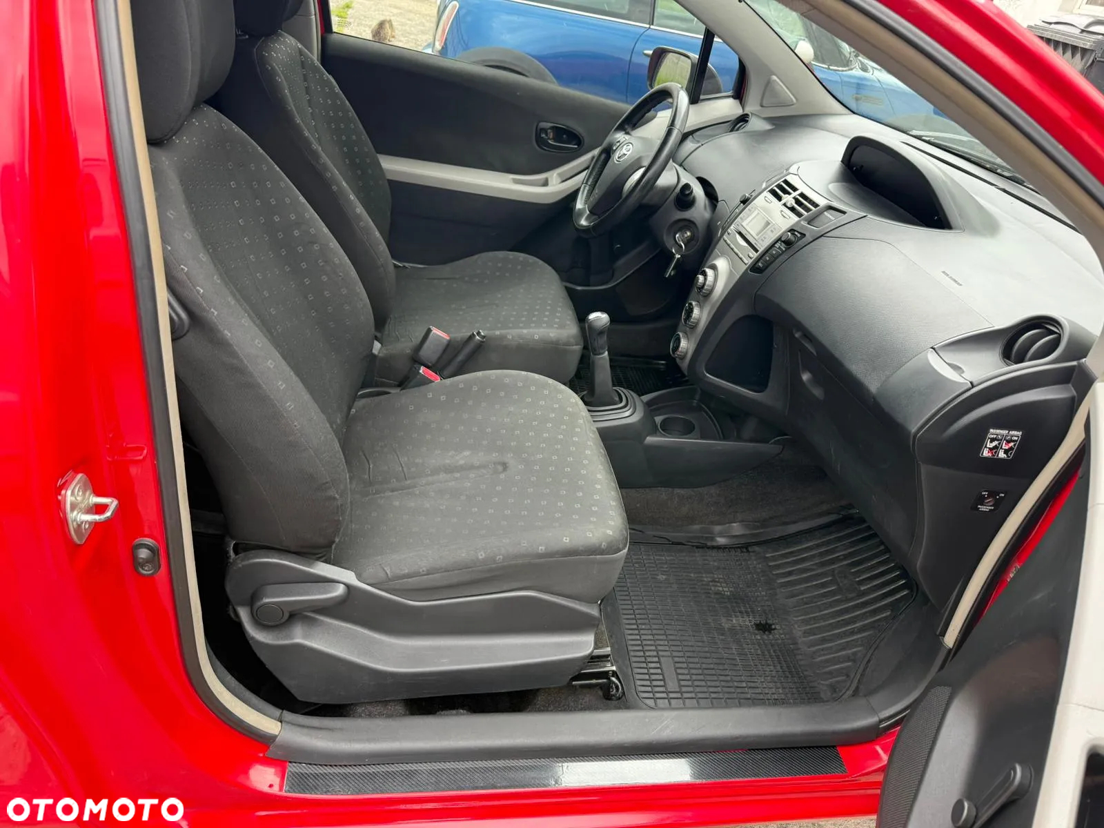 Toyota Yaris 1.0 Sol - 5