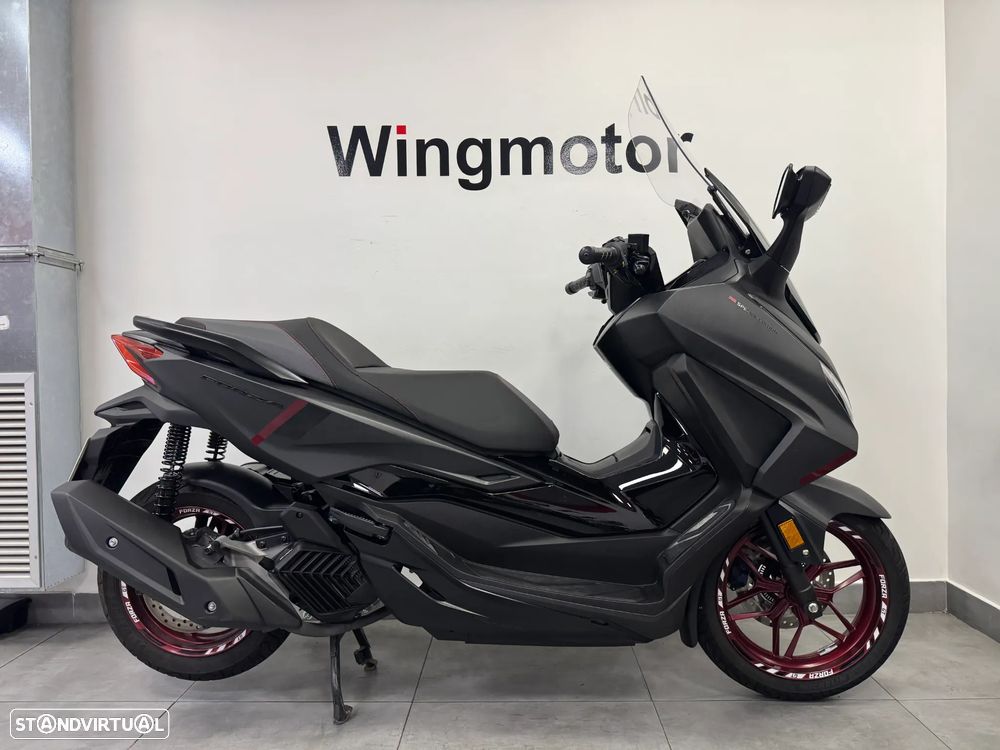 Honda Forza 125 Special Edition - 1