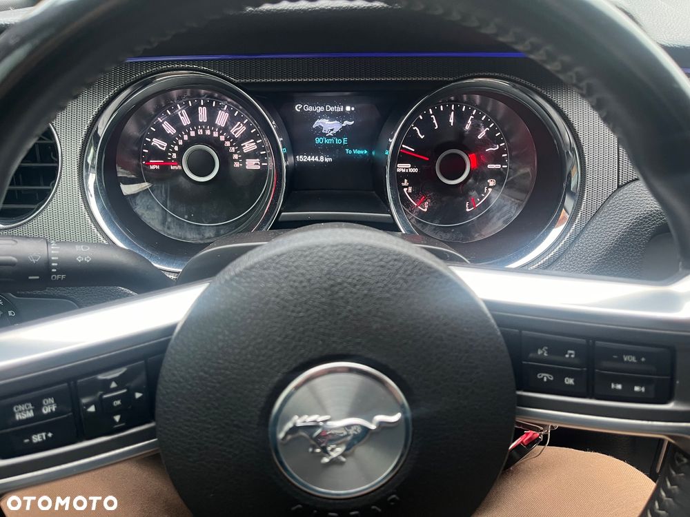 Ford Mustang - 10