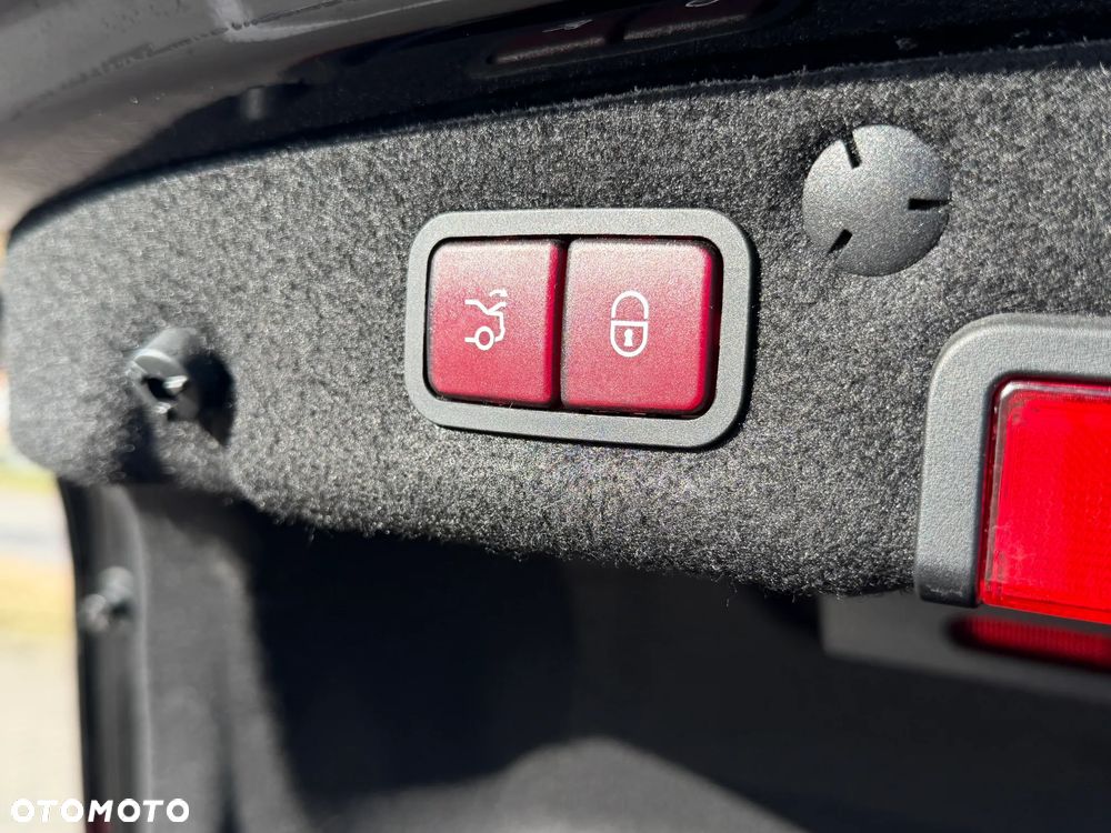 Mercedes-Benz Klasa C 220 d 4Matic 9G-TRONIC AMG Line - 6