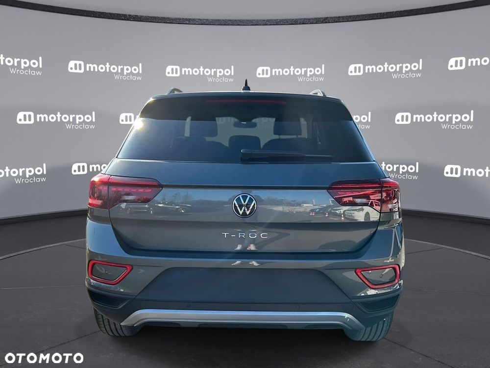 Volkswagen T-Roc - 9
