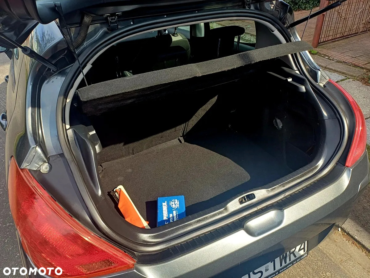 Peugeot 308 1.6 HDi Premium - 9