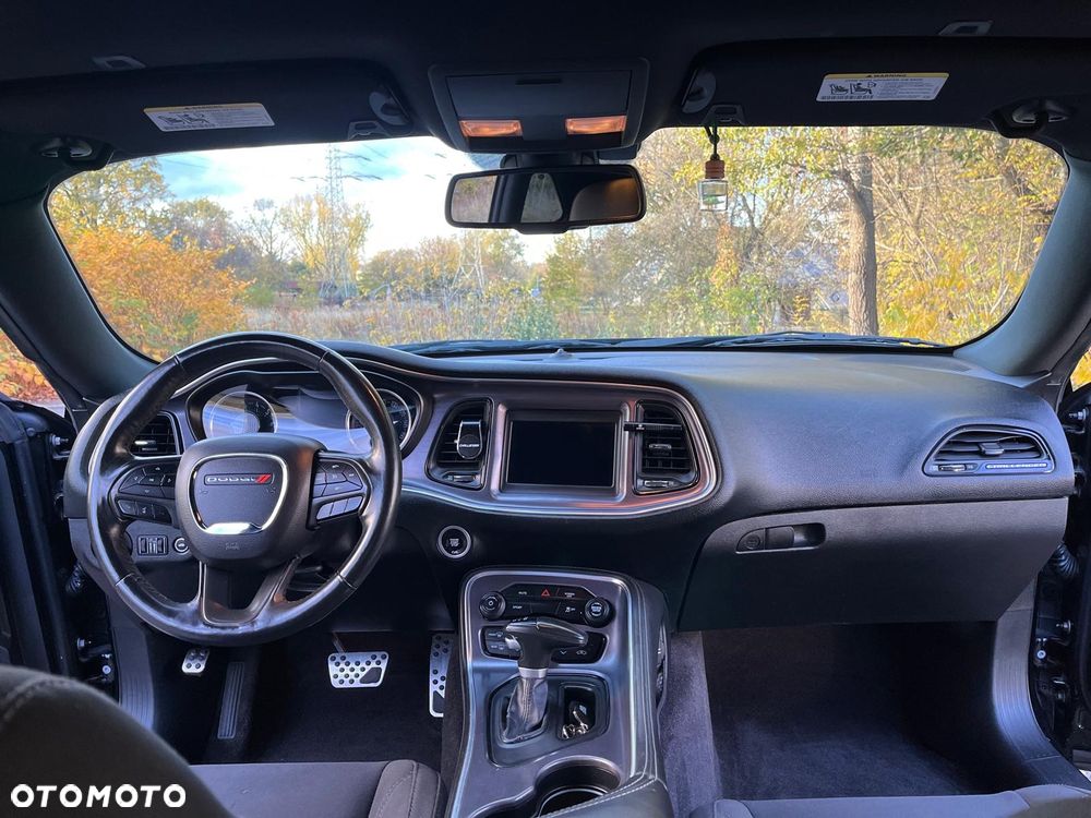 Dodge Challenger - 20