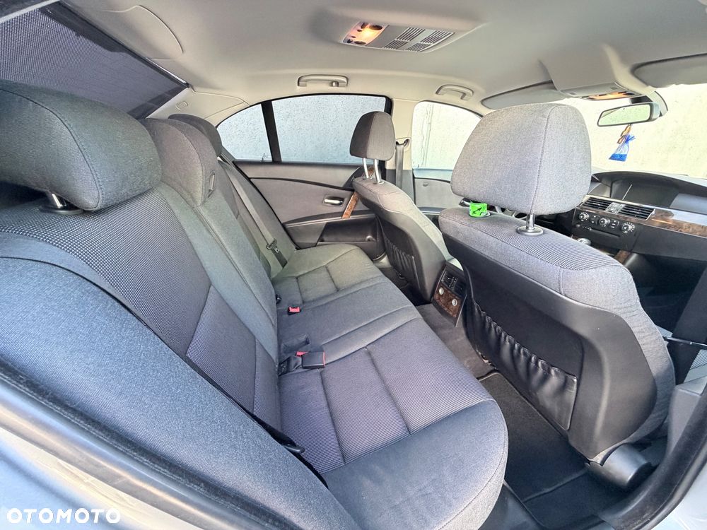 BMW Seria 5 523i - 19