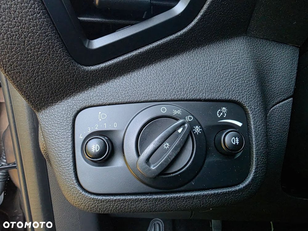 Ford C-MAX 1.5 TDCi Titanium - 23