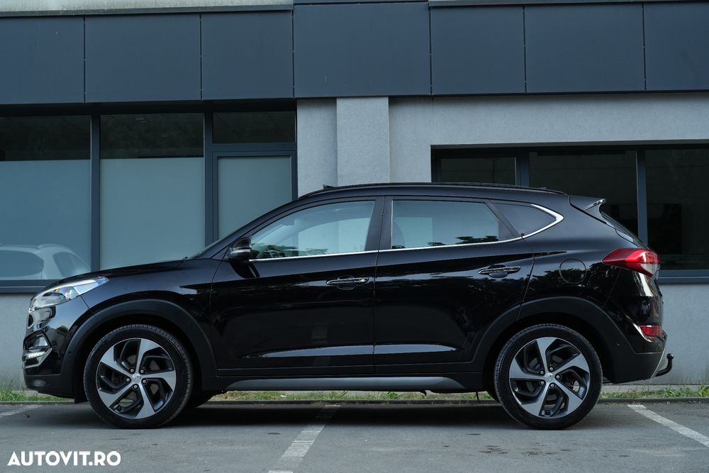 Hyundai Tucson 2.0 CRDI 4WD Automatik Premium - 32