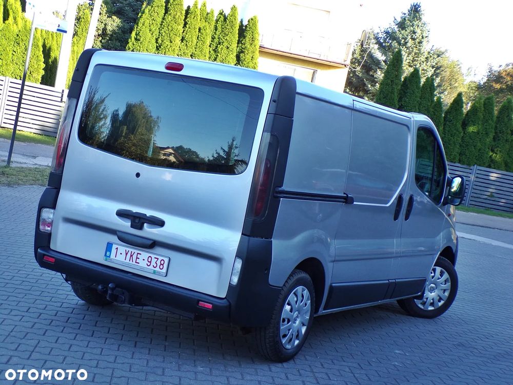 Renault TRAFIC - 10