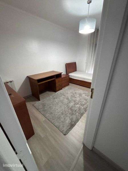 Apartamento T3 para arrendar no centro de Pombal com garagem - Grande imagem: 4/11