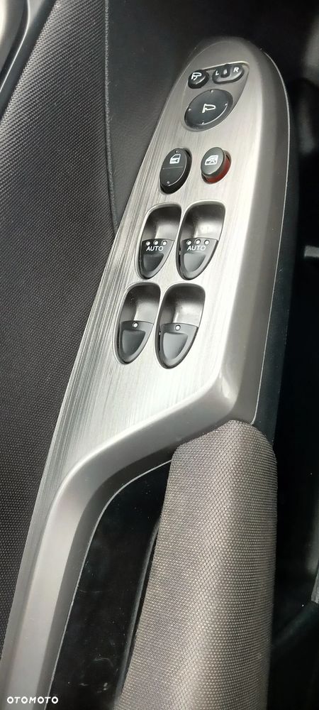 Honda Civic 1.4 i-VTEC - 12