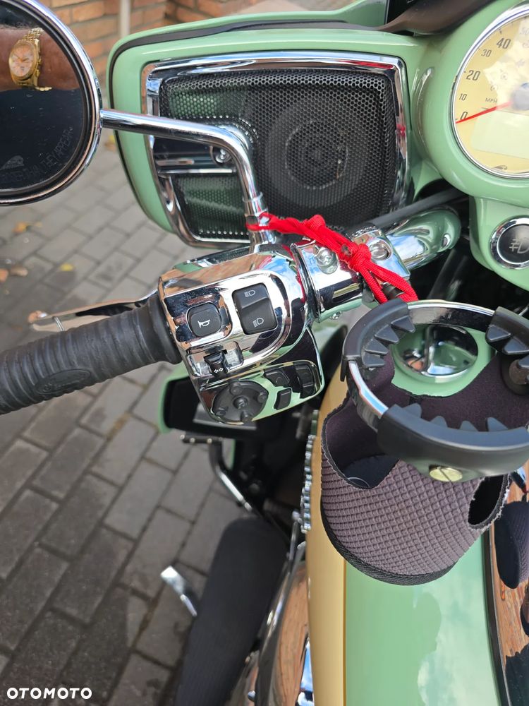 Indian Roadmaster - 10