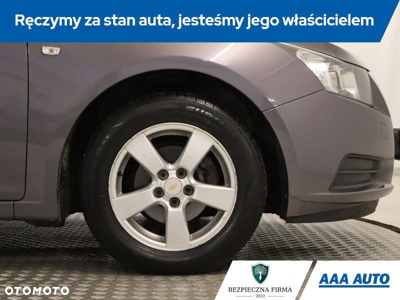 Chevrolet Cruze - 16