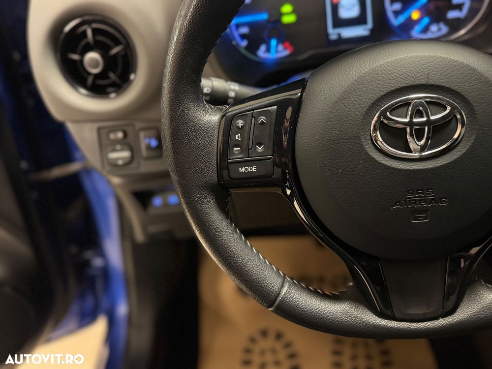Toyota Yaris 1.5 VVT-i HSD Bi-Tone R&B - 17