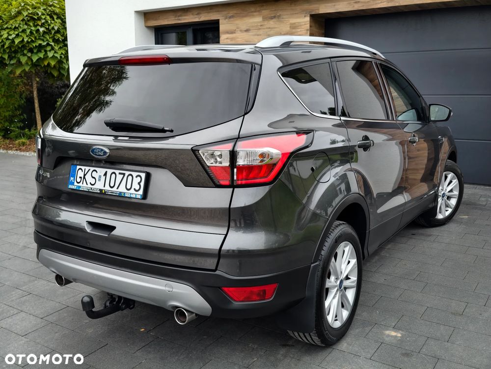 Ford Kuga 2.0 TDCi FWD Titanium - 24