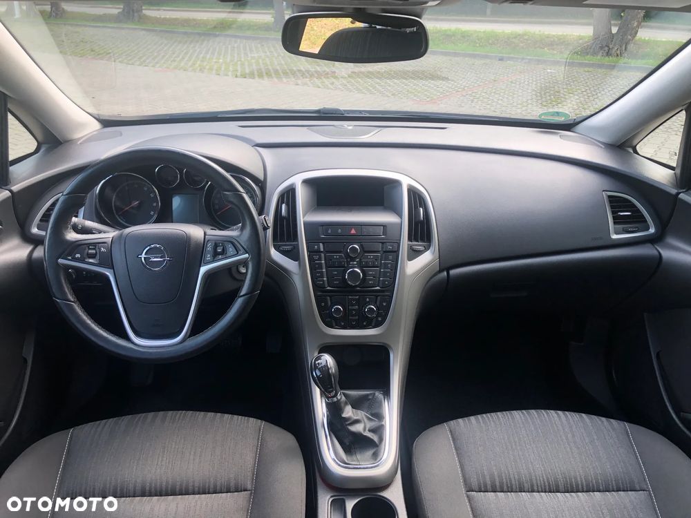 Opel Astra 1.4 Turbo - 31