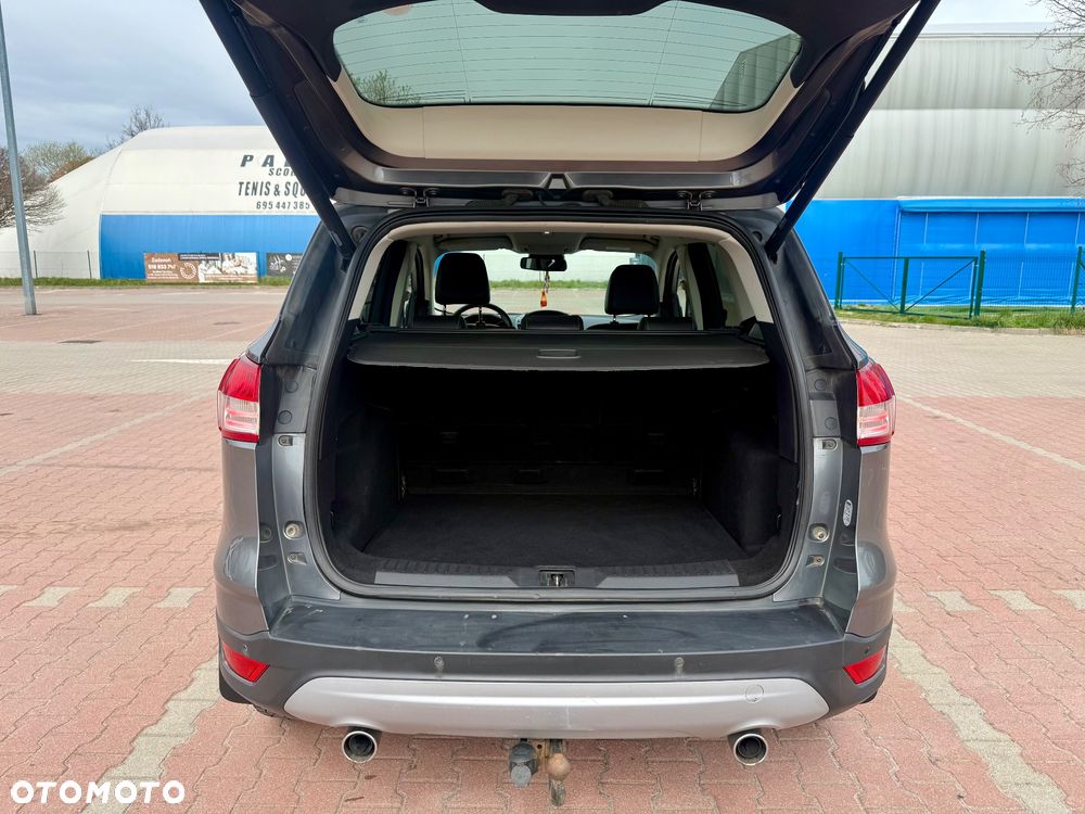Ford Kuga 2.0 TDCi 2x4 Titanium - 37