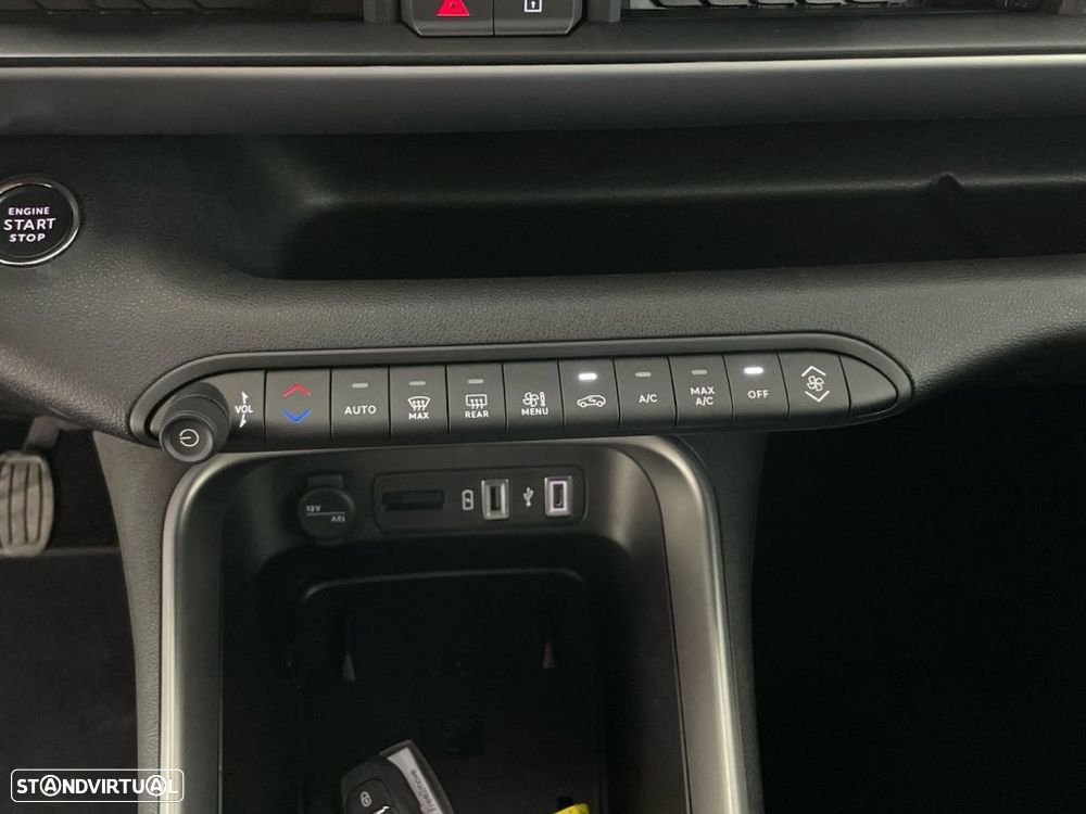 Jeep Avenger 1.2 GSE T3 Altitude - 22