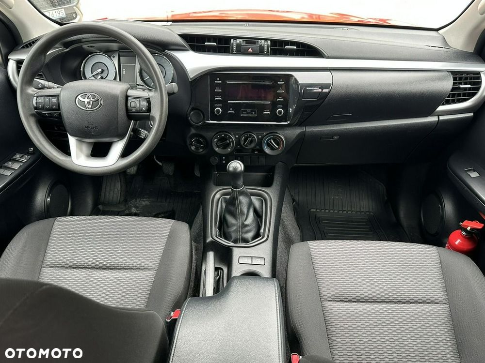 Toyota Hilux 2.4 D-4D Double Cab DLX 4x4 - 21