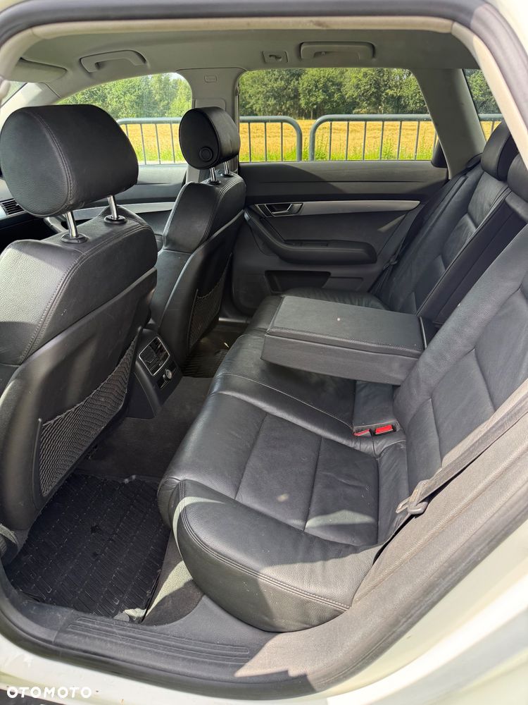 Audi A6 Avant 2.4 Quattro - 12