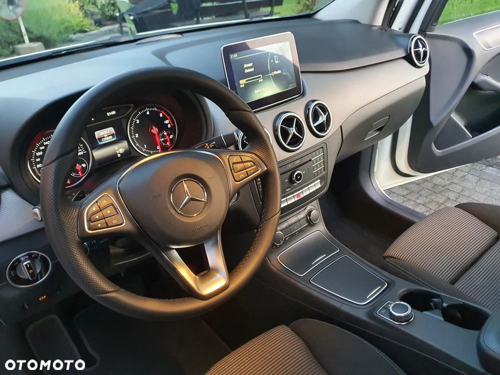 Mercedes-Benz Klasa B 180 (CDI) d 7G-DCT - 38