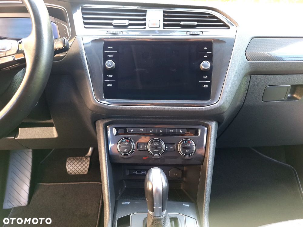 Volkswagen Tiguan 2.0 TDI SCR 4Motion (BlueMotion Techn.) DSG Highline - 9