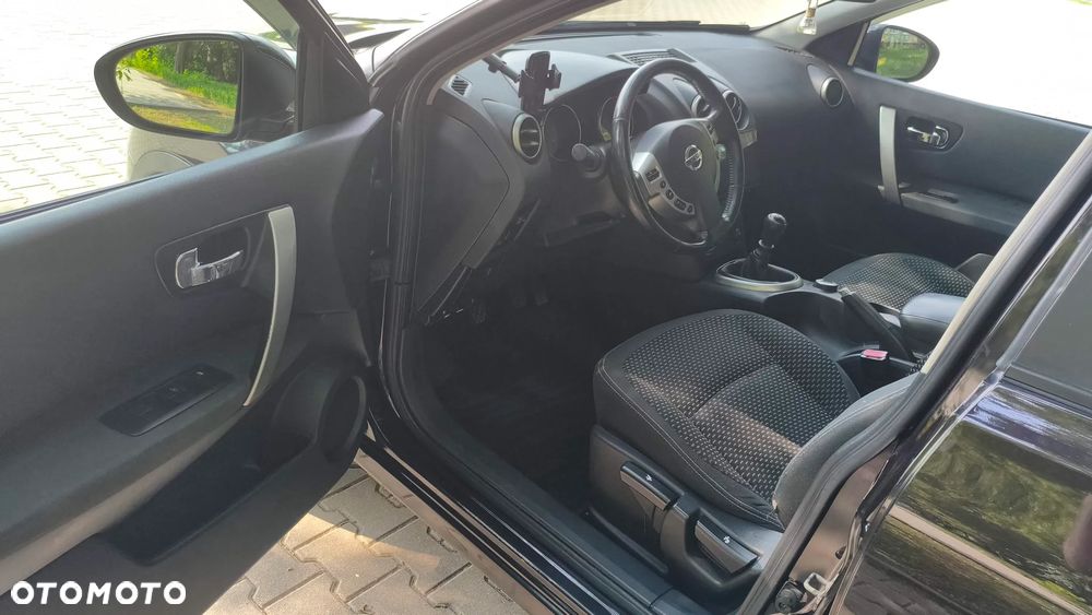 Nissan Qashqai 2.0 dCi 4x4 Tekna - 3