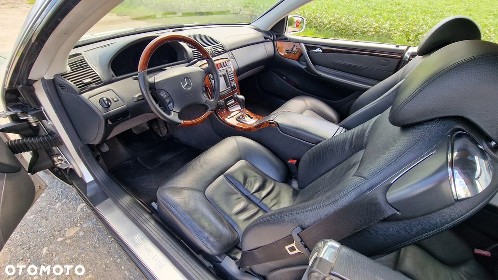 Mercedes-Benz CL - 12