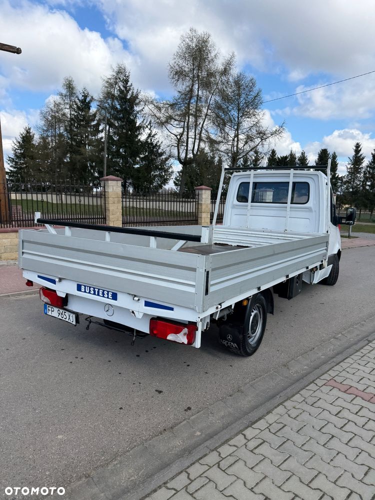 Mercedes-Benz Sprinter - 11