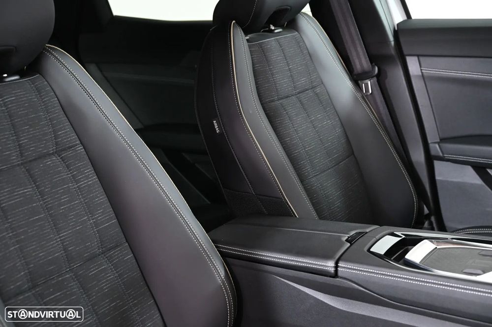 Renault Austral 1.3 Mild Hybrid Iconic Auto - 27