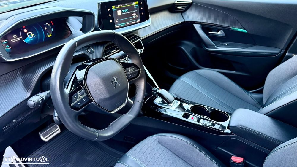 Peugeot e-2008 Allure Pack - 17