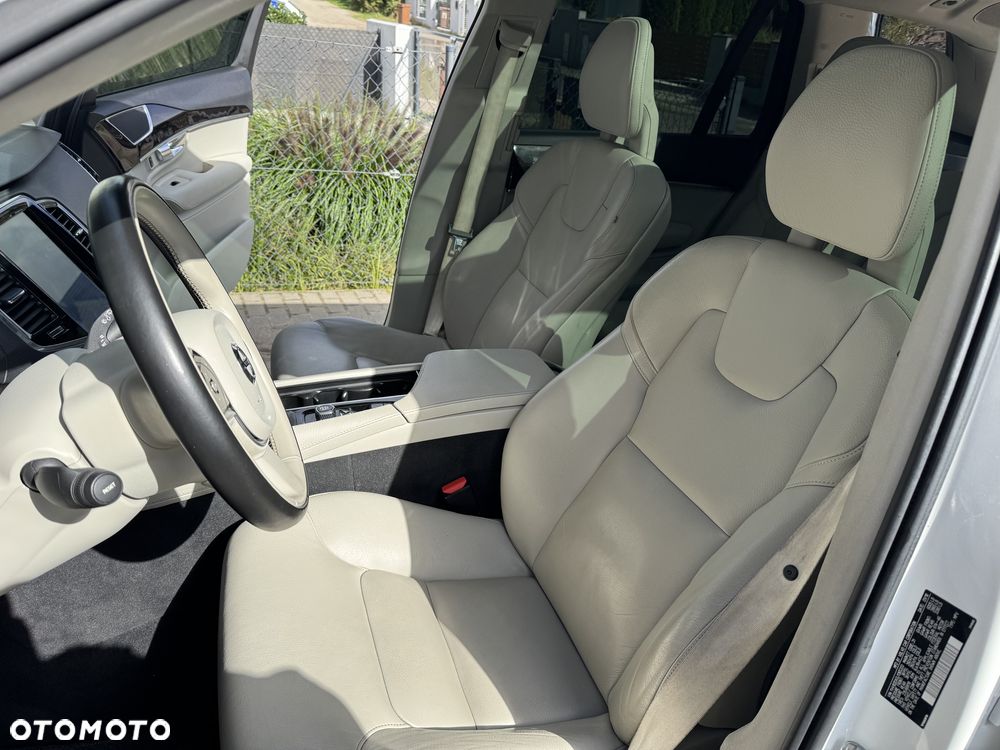 Volvo XC 90 - 19