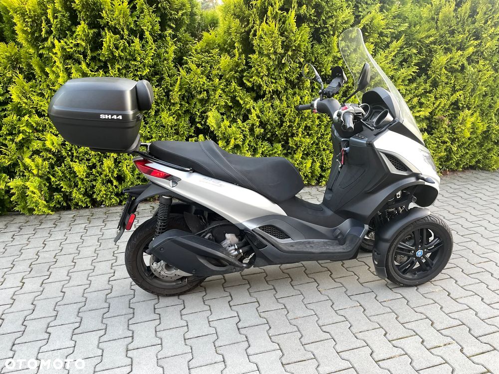 Piaggio MP-3 - 1